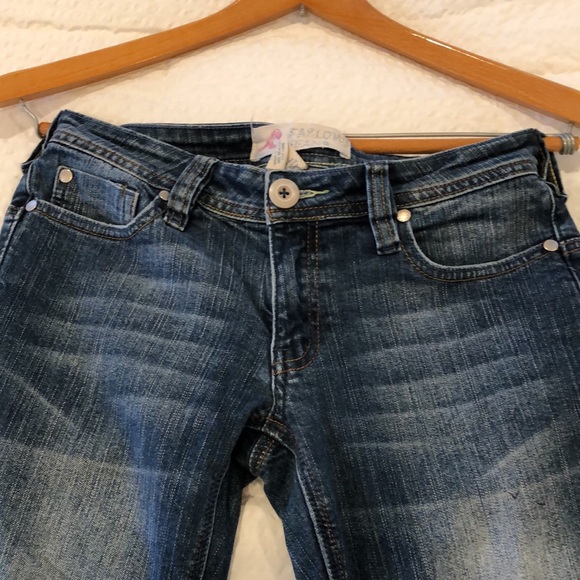 Farlow Jeans - Picture 13 of 14